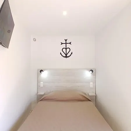 Quai D'azur Ξενοδοχείο 2*