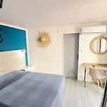Hotel Quai D'azur 2*