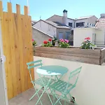 Quai D'azur Hotel 2*