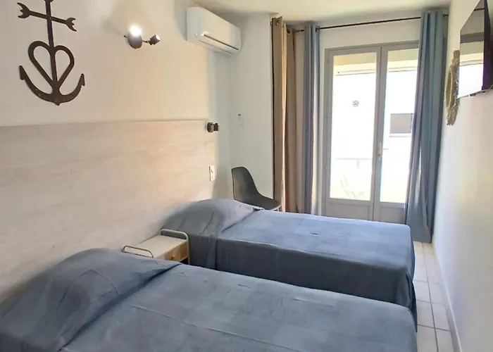 Hotel Quai D'Azur Hotel